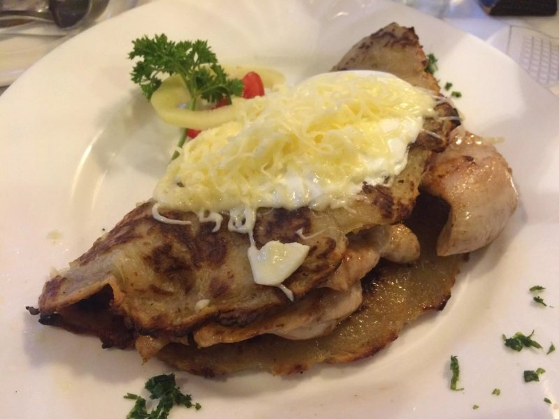 Toth Restaurant