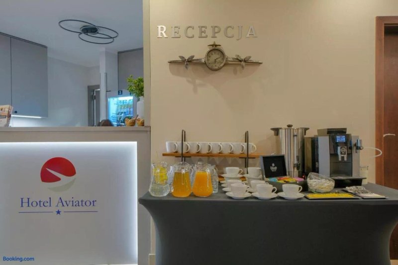 Hotel & Restauracja Aviator
