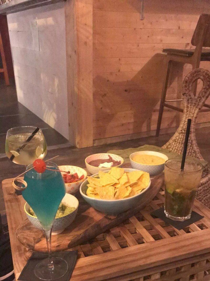 Caracas - Cocktails & Tapas