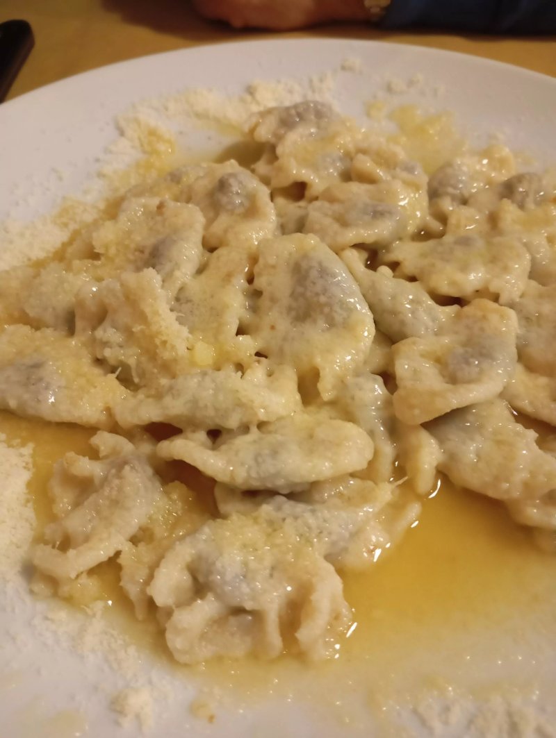 Trattoria la Bassa Di Bianchi Maria Dolores & C. S.N.C
