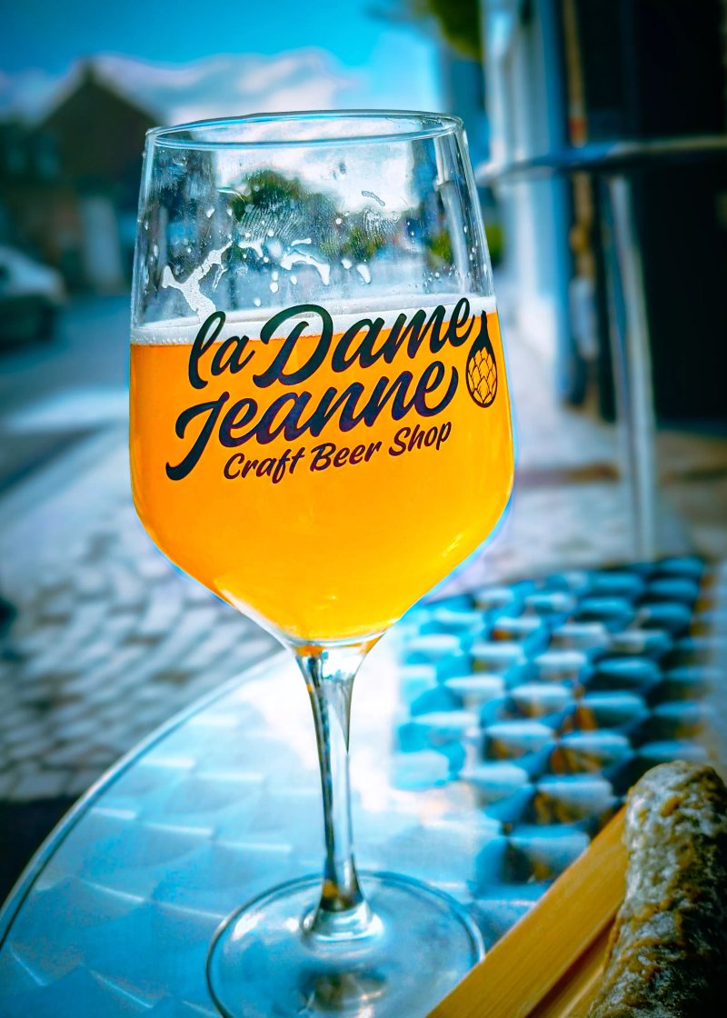 La Dame Jeanne Craft Beer Shop