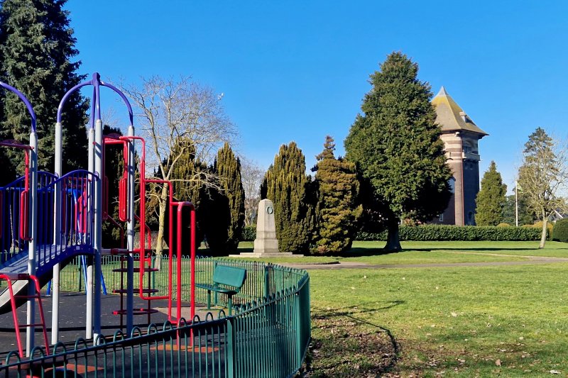 Luton Hoo Memorial Park