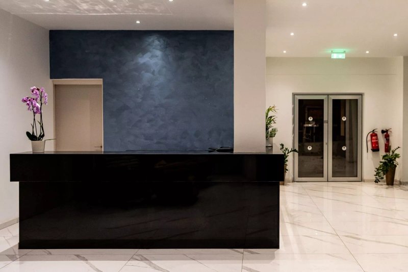 Flora Hotel Apartments