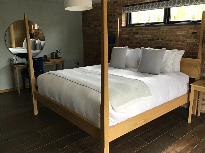 Woodland Barn Holiday Cottage and bed and breakfast
