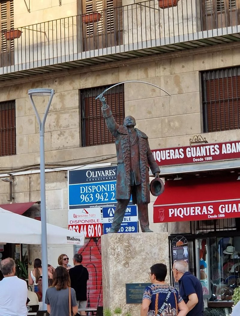 Sculpture Of Rafael Guastavino Moreno