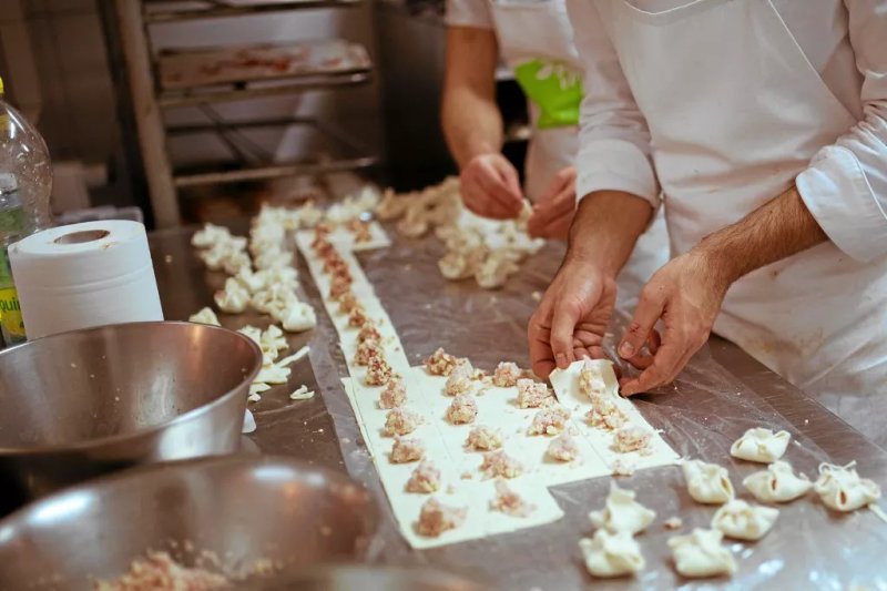 Angolo Dolce - Caffe - Pasticceria - Gelateria - Ristorante