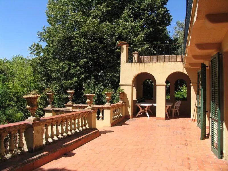 Manor house garden of 4500 m2. Pool and private barbecue. Near Tarragona