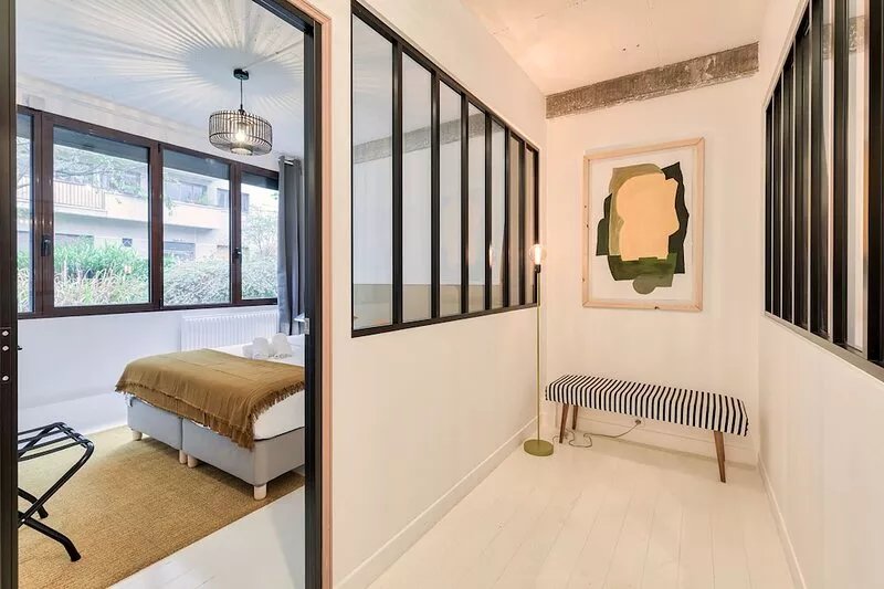 Artist & Design Loft - 10 guests - 5min. walk from metro