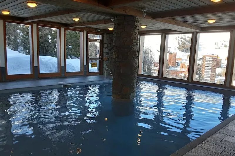 residence with swimming pool, sauna, hammam, alt 2050m