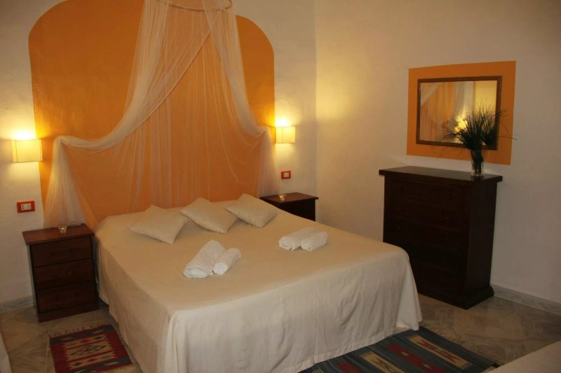 BeeClaire Guest House