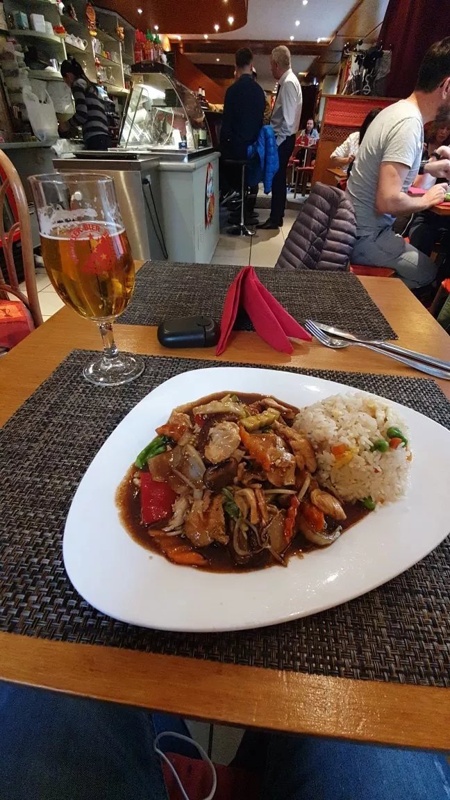 Le Sawasdee Thai, Sion
