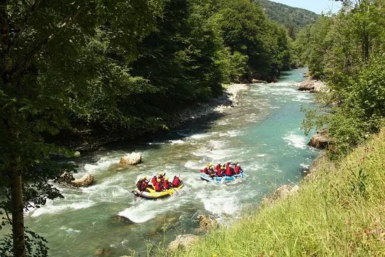 Alpo Vive Rafting