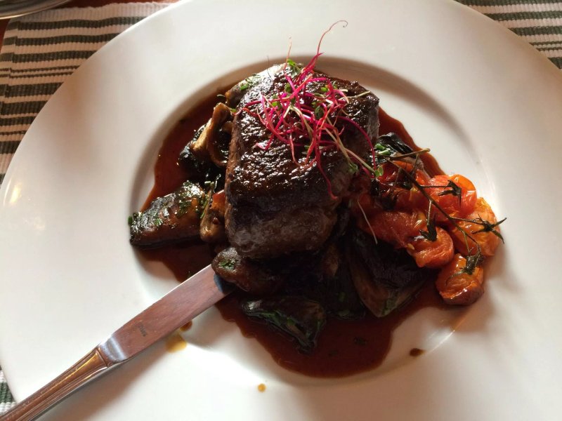 Farma Ptyrov Restaurant