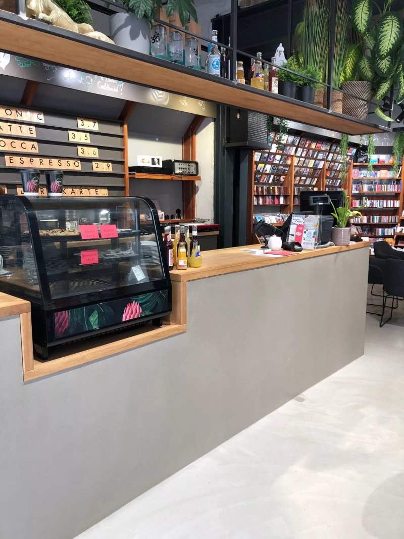 SALON in der Buchhandlung Reuffel