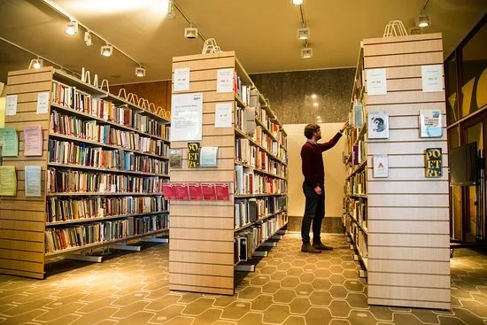 The National Poetry Library