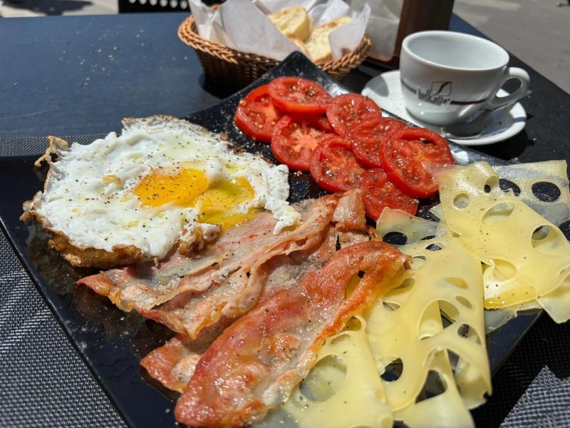 Caffetteria Politeama Di Ferrara Giovanni