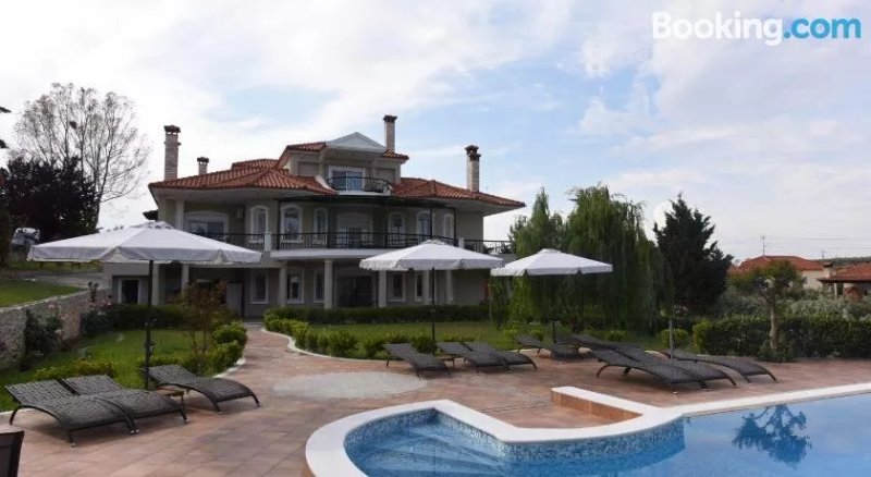 Villa Calypso - Luxury Apartments