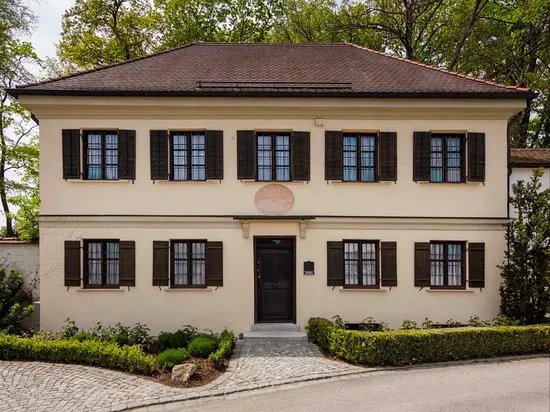 Stadtisches Lenbach Museum