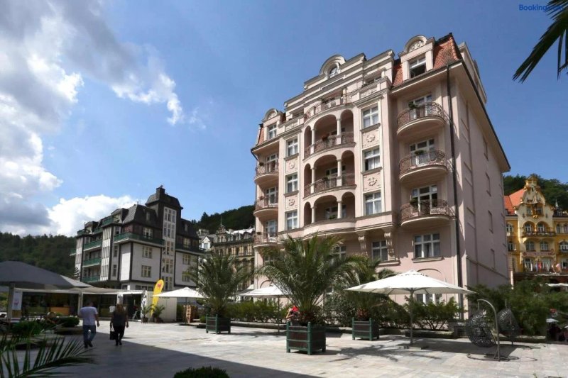 Art Deco Wolker by Astoria Hotel & Medical Spa