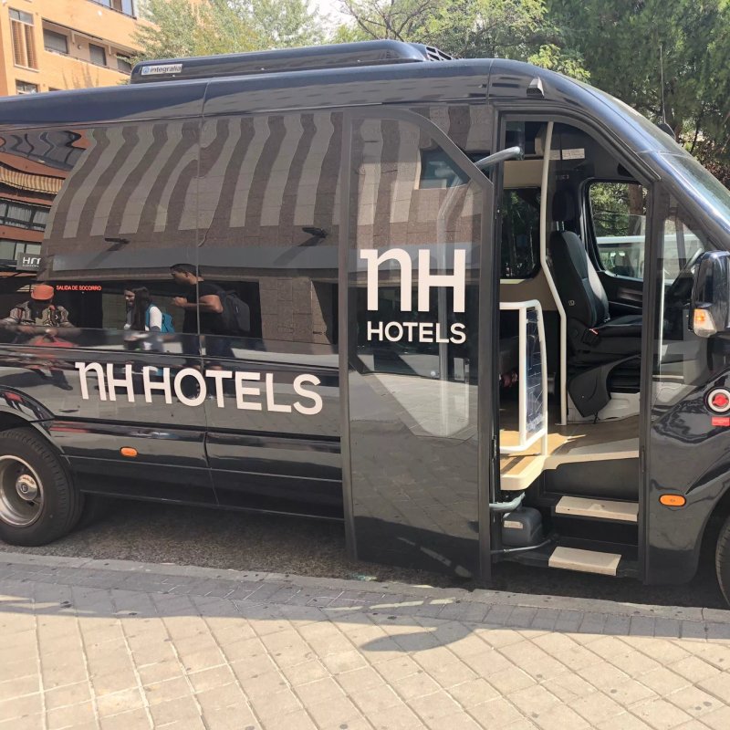 Moderno Hotel cerca del aeropuerto