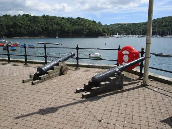 Fowey Cannons