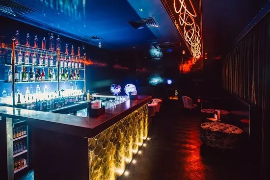 Alibi Club
