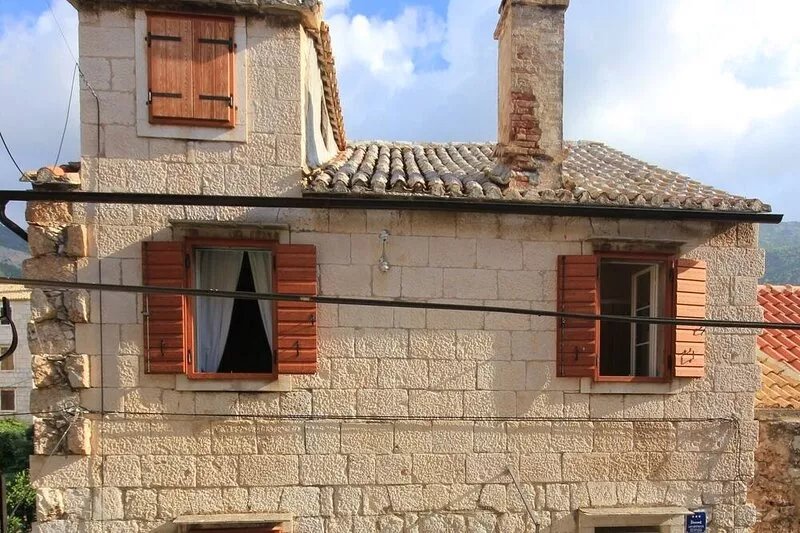 Seaside holiday house Komiža, Vis (K-3469)