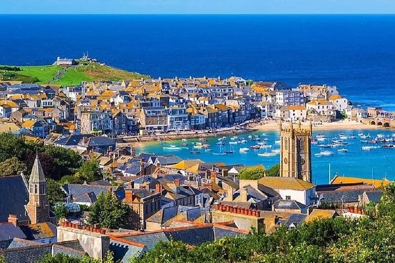 Seren House in the centre of beautiful St Ives with parking for two cars.