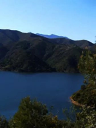 Lagoland Mountain Lake Center