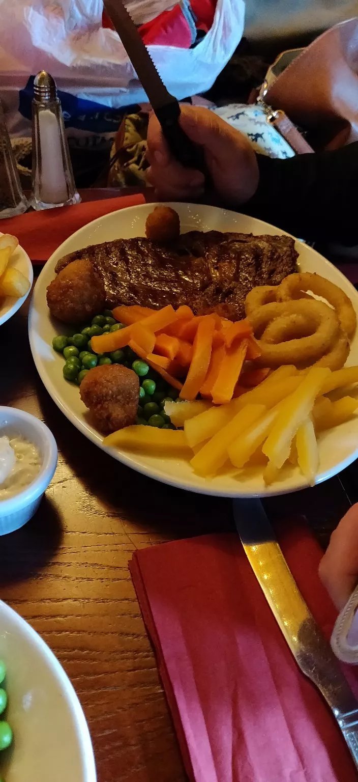 The Royal Arch Bar & Bistro