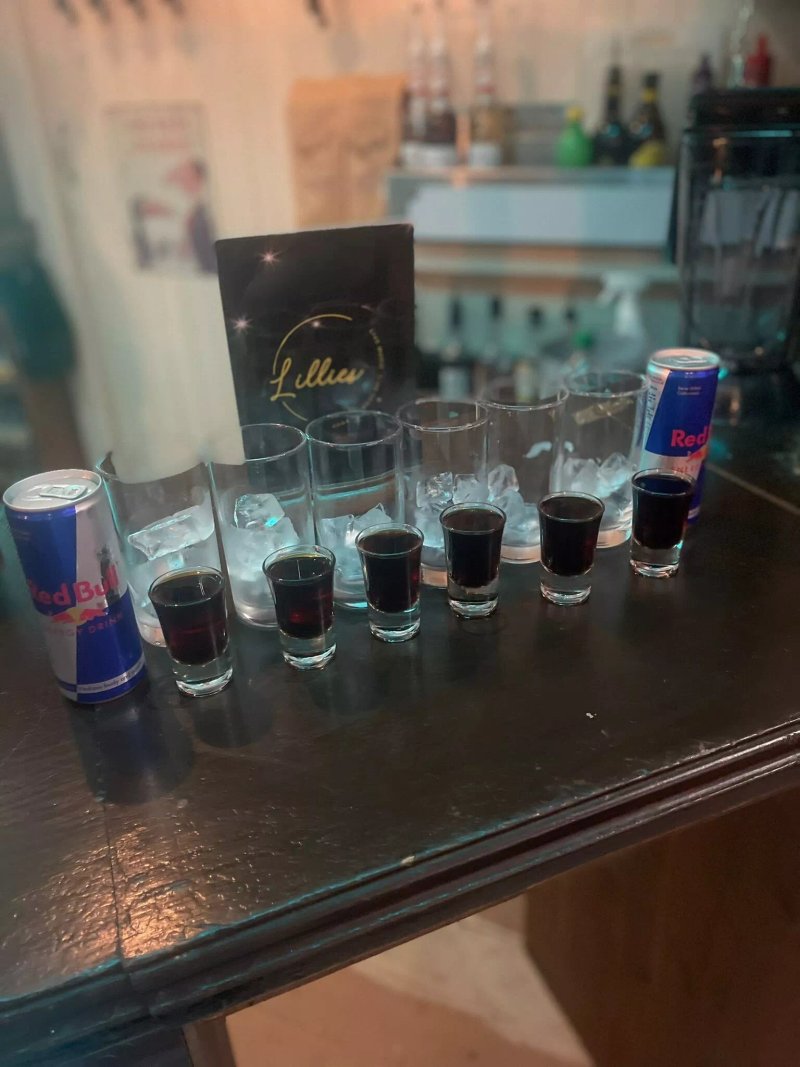 Lillies Bar