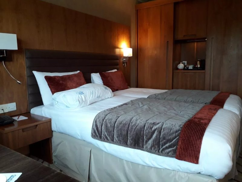 The Lakeside Park Hotel Bar and Brasserie