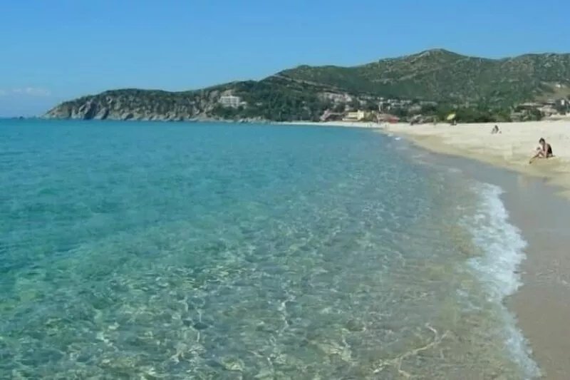 Villa Luisella 200 meters from the sea, reserved parking with garden