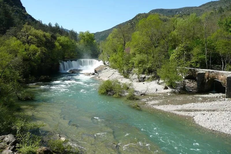 A gite of character and grand comfort in the heart of nature