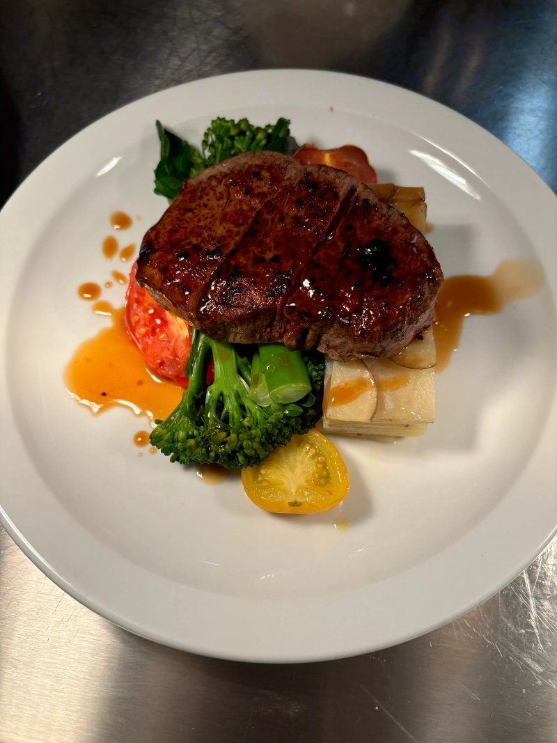 Dine 27