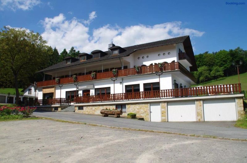 Hotel-Restaurant-Cafe Herrenrest