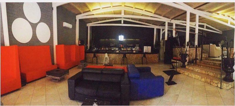 Miriam's House - Drink Food & Music