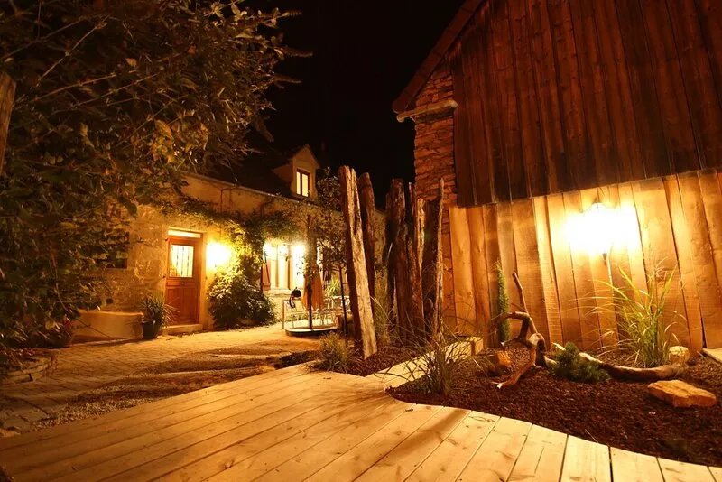 In the village of Bèze is a small quiet corner: Le Gîte des Remparts