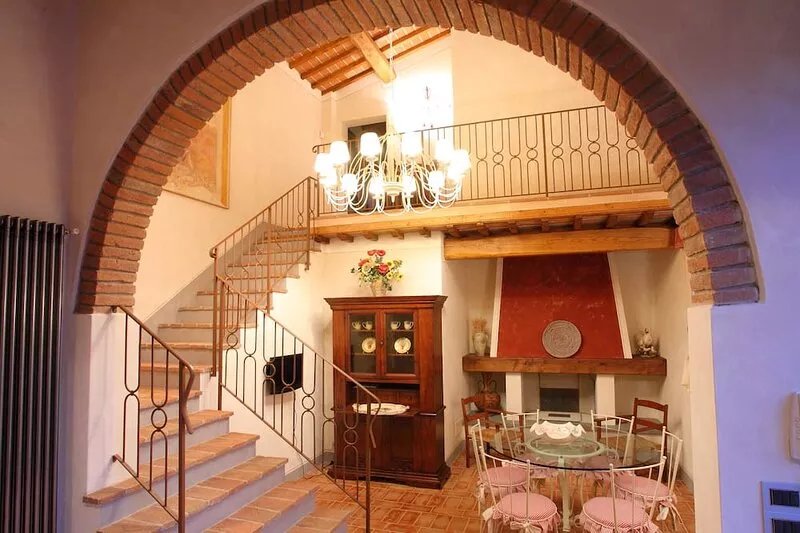Villa close to Florence with private swimming pool and garden