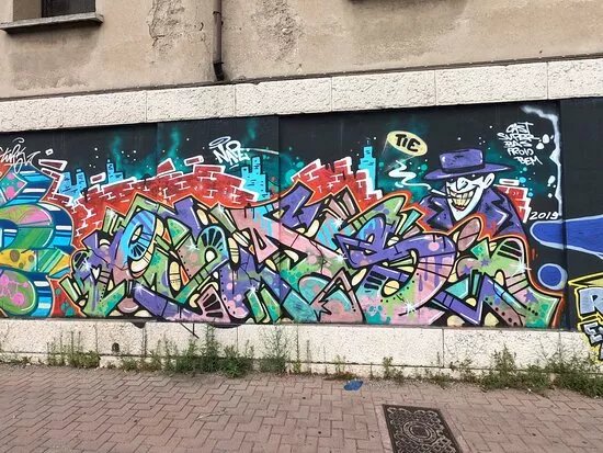 Graffiti And Street Art Tour In Verona