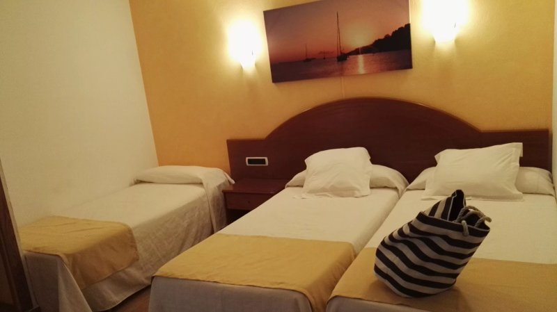 Manolita Hostal