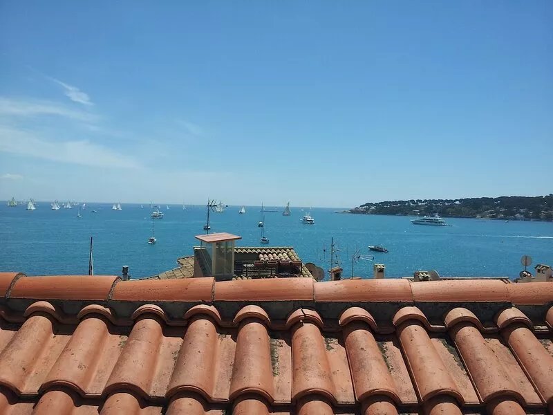Promo: € 1200 / August 24 to 31, Old Antibes 90m2 + 30m2 Terrace Sea View