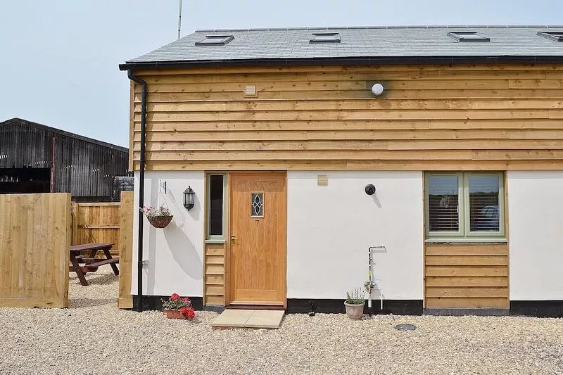 1 bedroom accommodation in Binknoll, near Royal Wootton Bassett