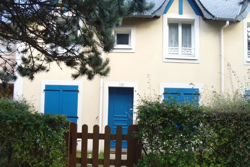 Lovely house close to the beach and all amenities.