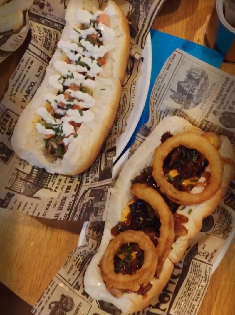 Juana Y Juan Hot Dogs