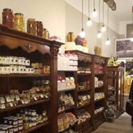 Viavai Gourmet - Food & Beverage