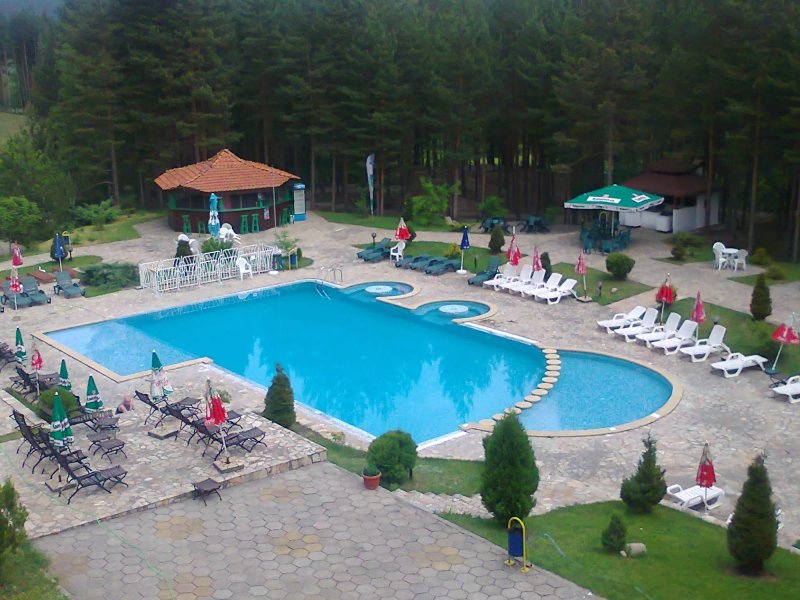 Zora Hotel