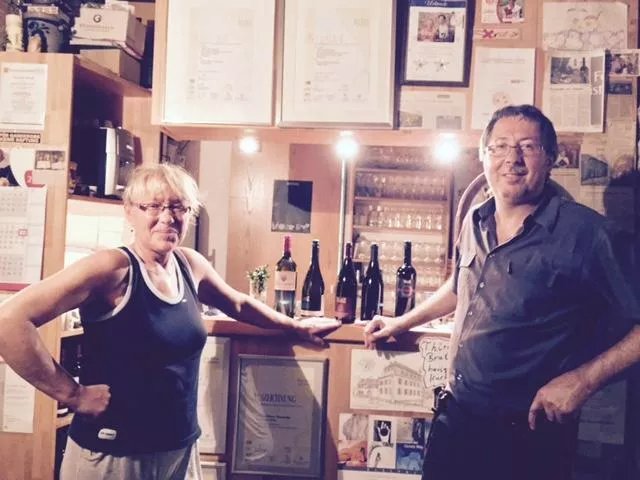 Nieder-olmer Weinstube