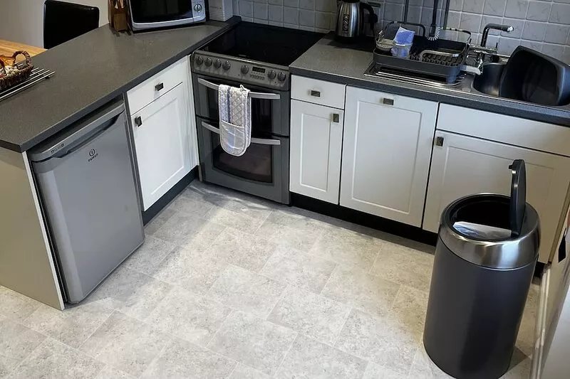 Orchard Cottage. 2-bedroomed cottage. Short breaks welcome. Free Wi-Fi