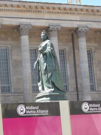 Statue of Queen Victoria
